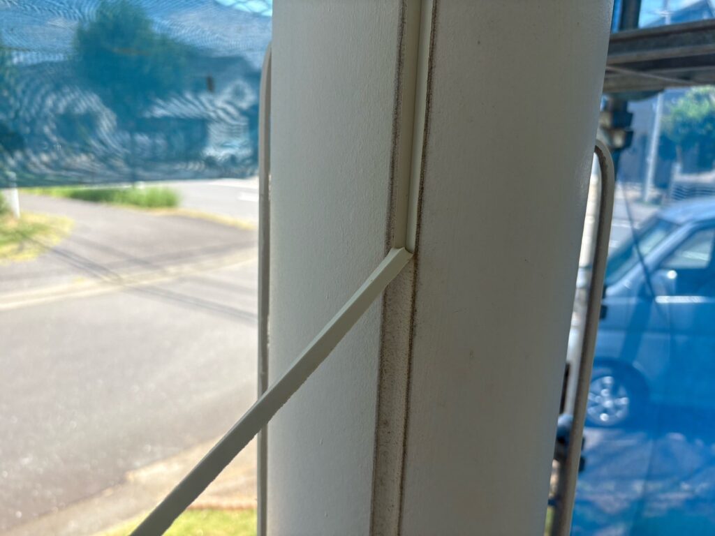 既存のコーキング撤去